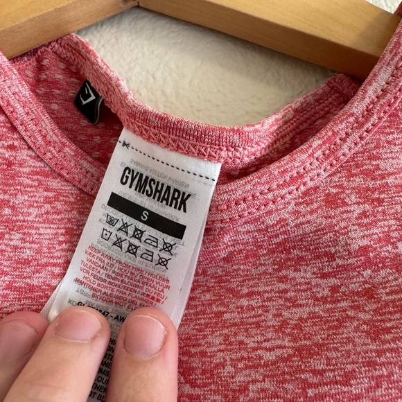 5/$55 !! 🔥 Gymshark pink Heathered Tee - Picture 2 of 3